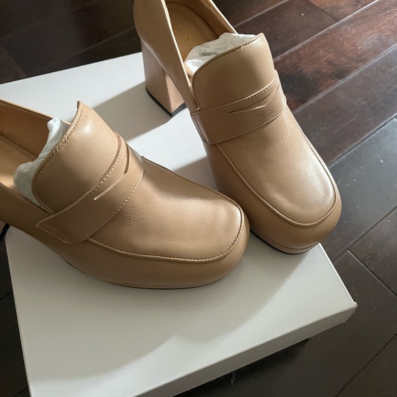 Brand New & Other Stories Nude Leather Loafer Pump sz38 - Picture 3 of 4